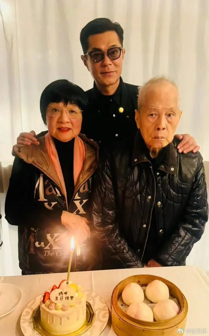 古天乐接受郑裕玲专访 透露童年时频发失明 - Vava8 发吧
