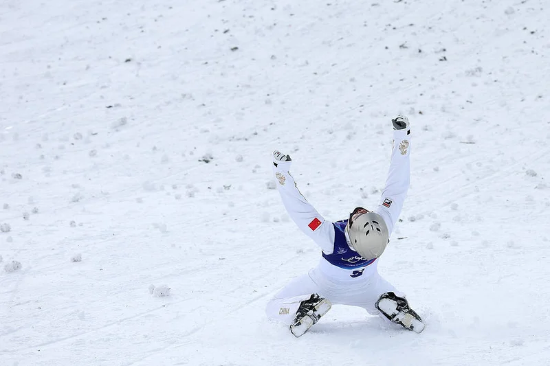 中国第四金!王心迪斩获自由式滑雪男子空中技巧金牌