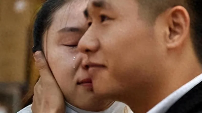 7年前那个婚前抛弃女友卖房卖车救妹妹的小伙如今怎样