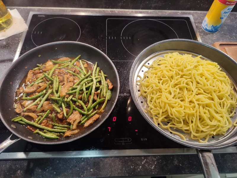 不止河南的味道——人间一碗豆角焖面