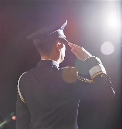 中国青年五四奖章唯一不具名“王警官” 19年来抓获325人