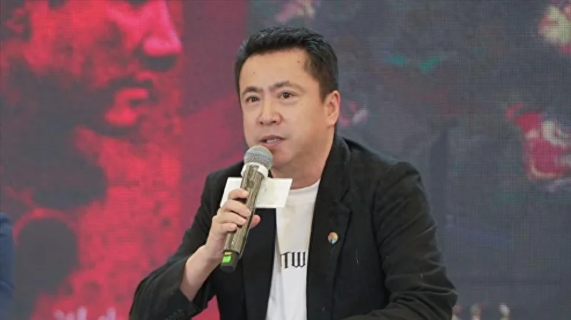 7年败光82亿 儿子在美潇洒的王中磊从云端到尘埃的坠落