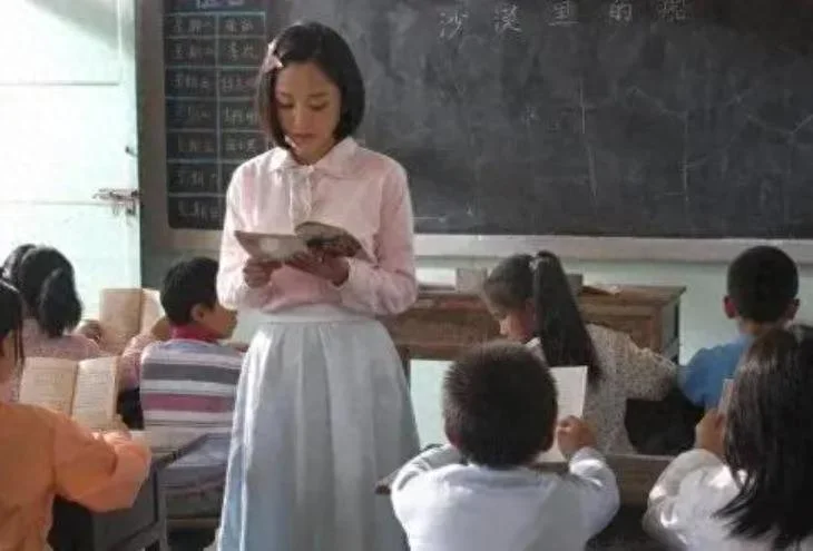 生源减少 国内小学老师正在批量转岗初高中