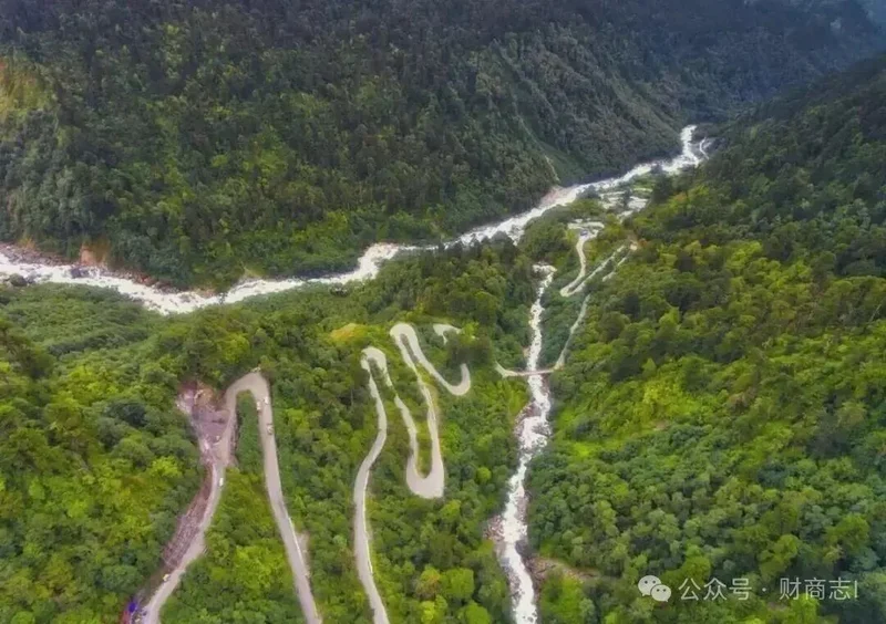 斥资堪比3个三峡 西藏惊险墨脱公路为什么一定要修