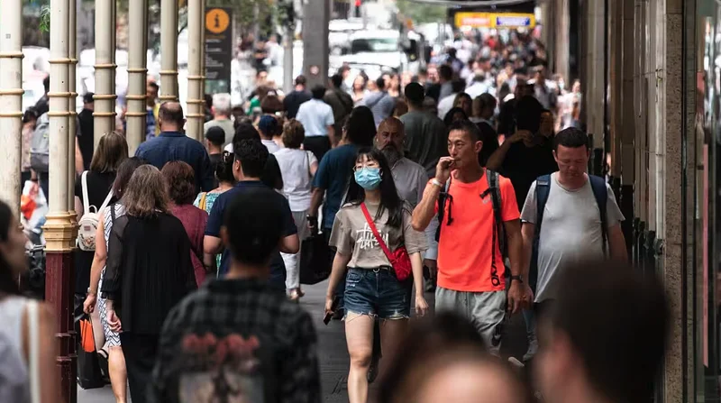 回流华人称中国比澳洲强太多 网友吵翻