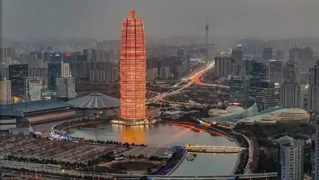 强省会之争：吸血还是辐射