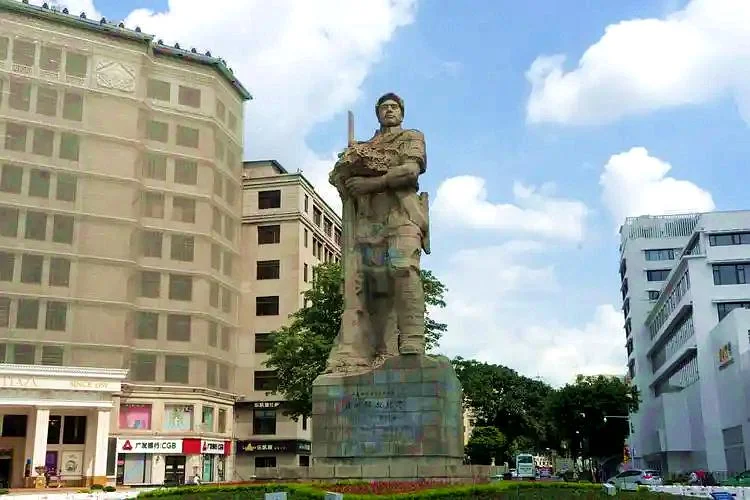 【乡情】从广州解放军石像说起