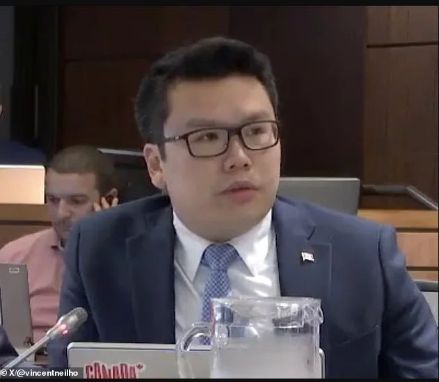 华裔议员提出一个问题 让国会炸锅 现场多人打断 阻止回答