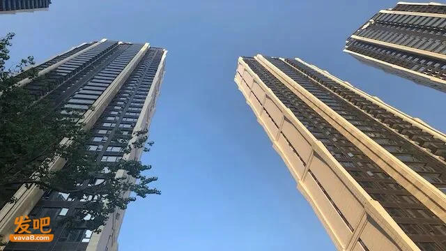 中国多城千万级豪宅成交放缓 - Vava8 发吧