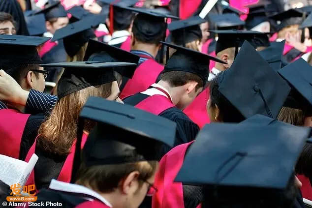 不还学生贷就溜了！英国痛失9亿 这个国家“老赖学生”最多！