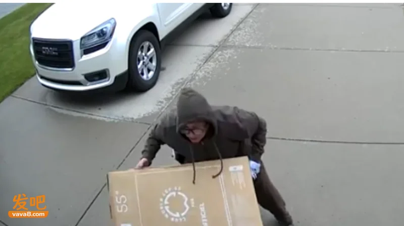 Costco网购电视遭UPS粗暴配送 网友揭露事实