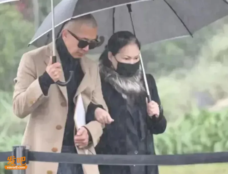 大S妈妈哭诉或要流浪街头 汪小菲急发声明