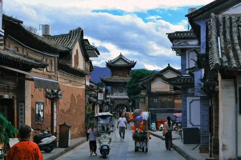 超10万张床位 空了一半?大理民宿为何越来越难做