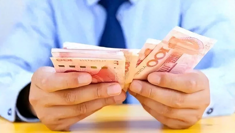全中国月工资达到10000元的有多少人?答案超出想象