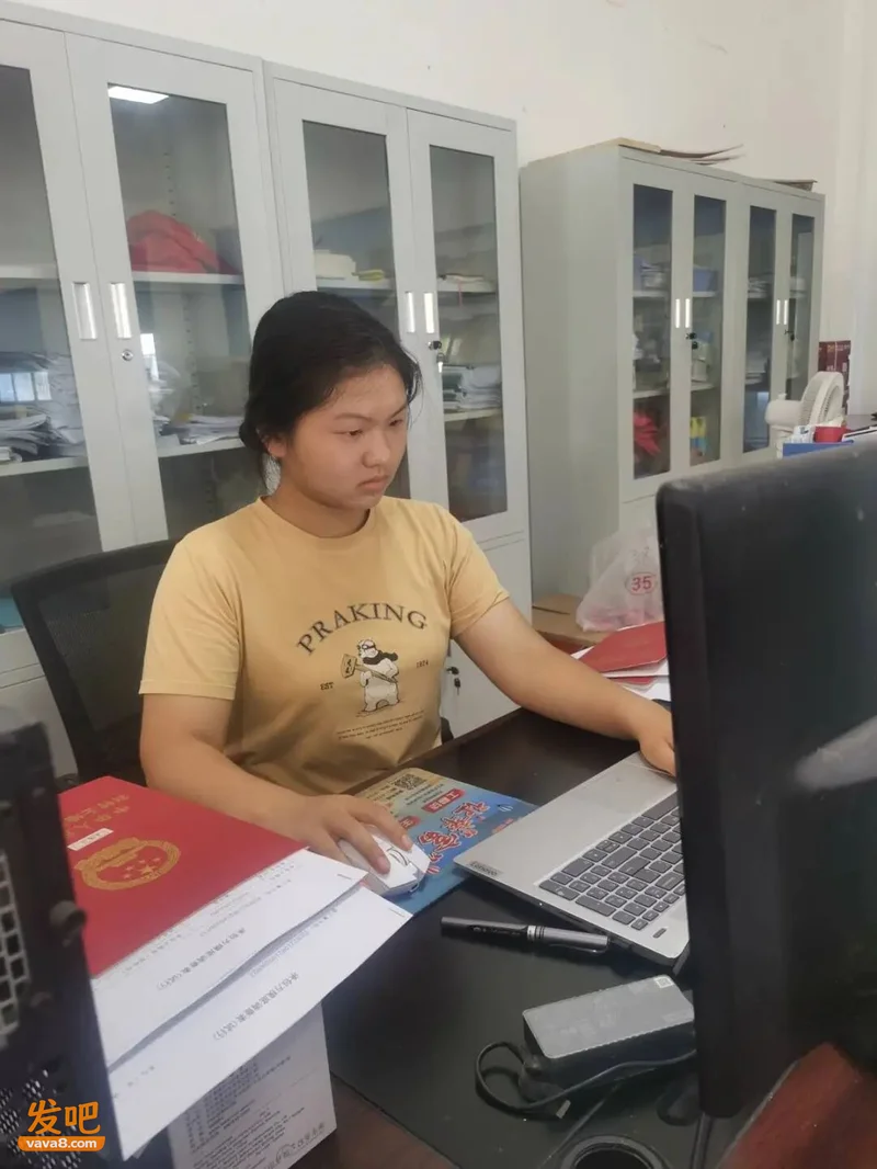 亲人相继离世 曾紫轩（高考564分）收到6.1万元后回应