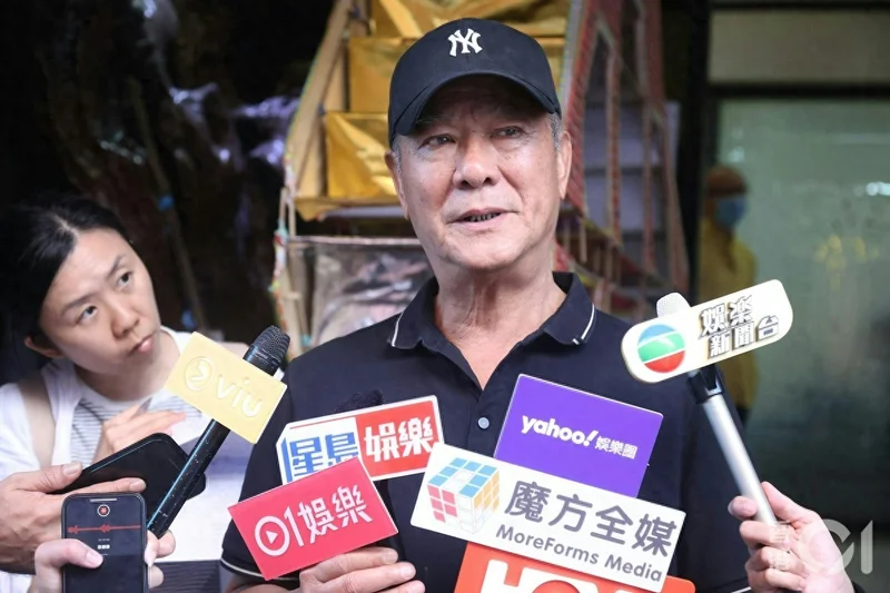 李修贤直播狠踩周星驰 嘲无妻无儿有钱也没用 遭网友炮轰