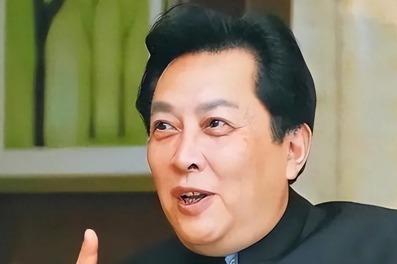 唐国强的烦恼太大 长子看不清次子残疾 难怪难以安享晚年