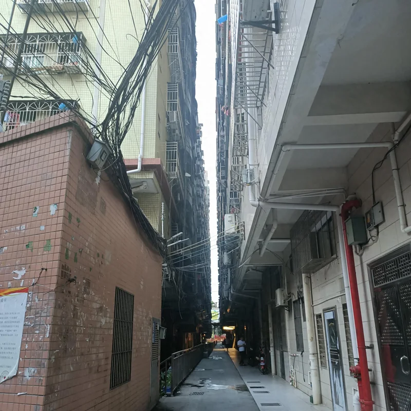广东最低工资2700元全国第一 但扣完房租吃饭交通不够