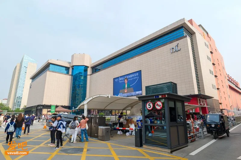 关闭年赚1亿的店 胖东来把桌子掀了