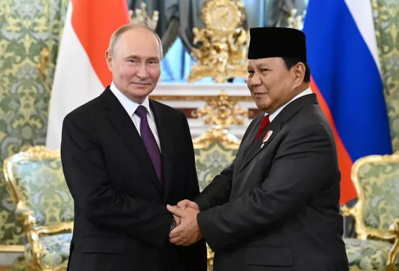 普京在海参崴摆下国宴 等印尼总统上门 谈一谈南海超级油气田?