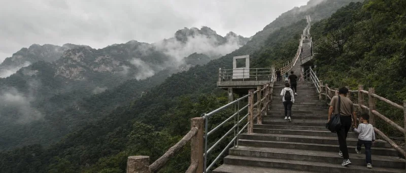 中国的山 快被景区修坏了