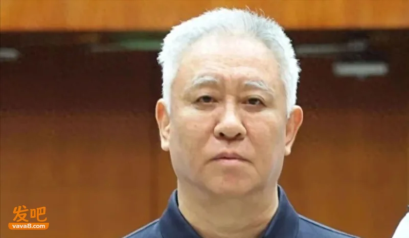许家印的奢靡往事:广东豪宅1.6万平 3架专机,只吃千元西瓜