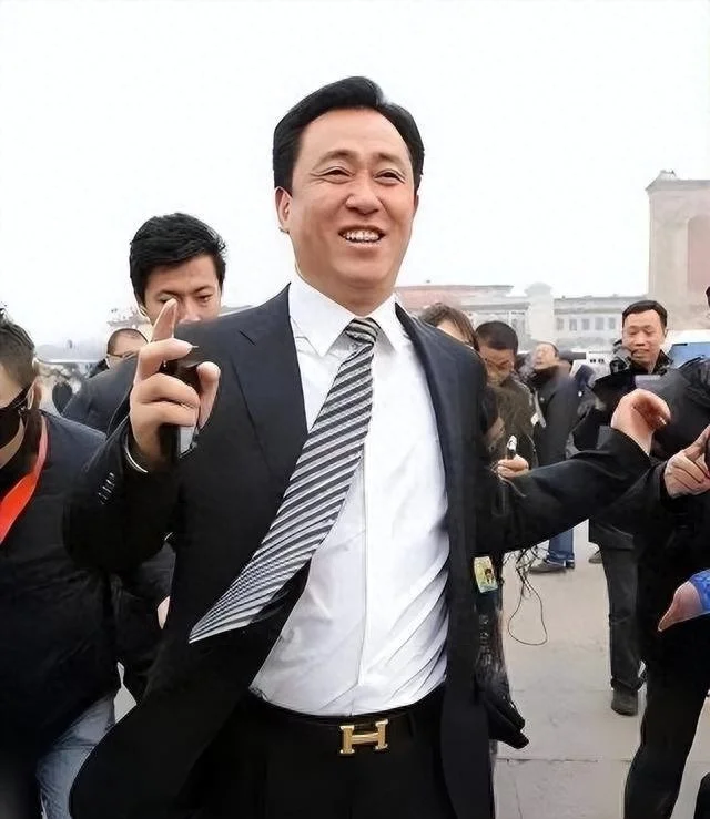 许家印被判刑后 前员工急爆猛料:他当年很爱演