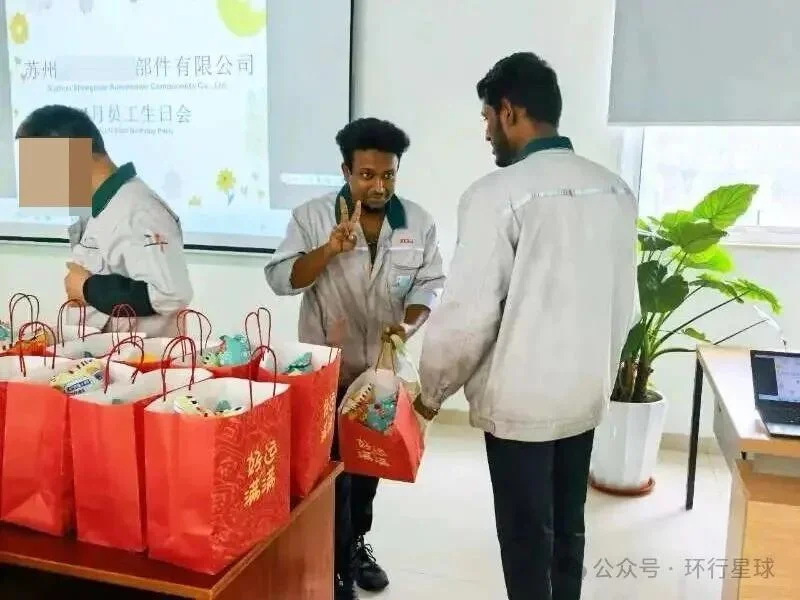 来中国抢饭碗的印度人 越来越多了