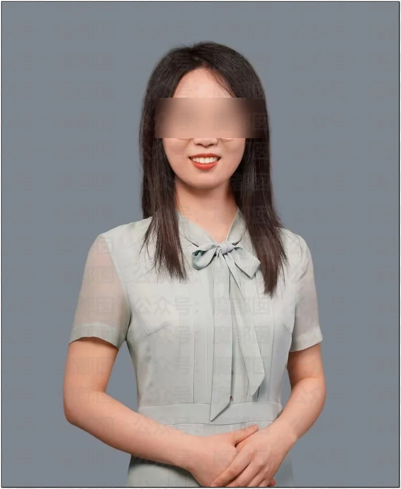 两个孩子制作86页PDF 曝光武汉某女教授勾搭自己父亲!