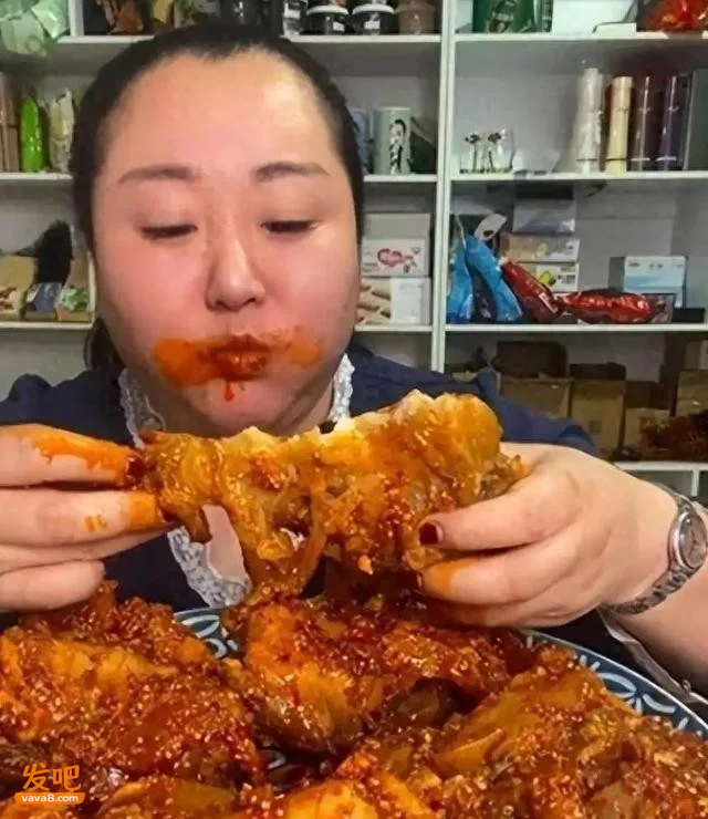 “女吃播3巨头”现状:脸像骷髅,被传摘除味觉 有人已立好遗嘱