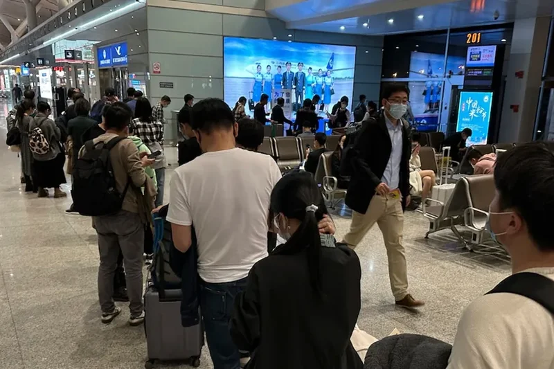 中国出入境新规下周生效 华人接到公安排查通知!大批人出入境受影响