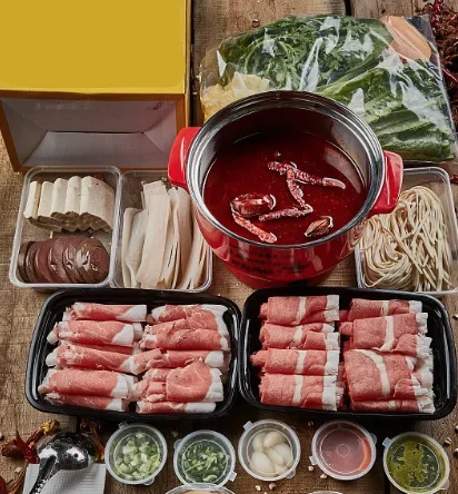 重庆一家三口吃自助火锅只点一份 被拒后大闹餐厅