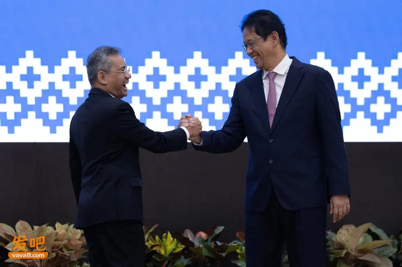 刚处理完雅万高铁外债 印尼财长被卸磨杀驴 开会时接到免职电话