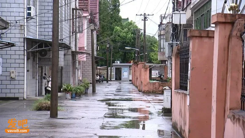 浙江男子询问AI选“黄道吉日” 给亡母办完丧事后亲戚出车祸重伤 男子起诉AI