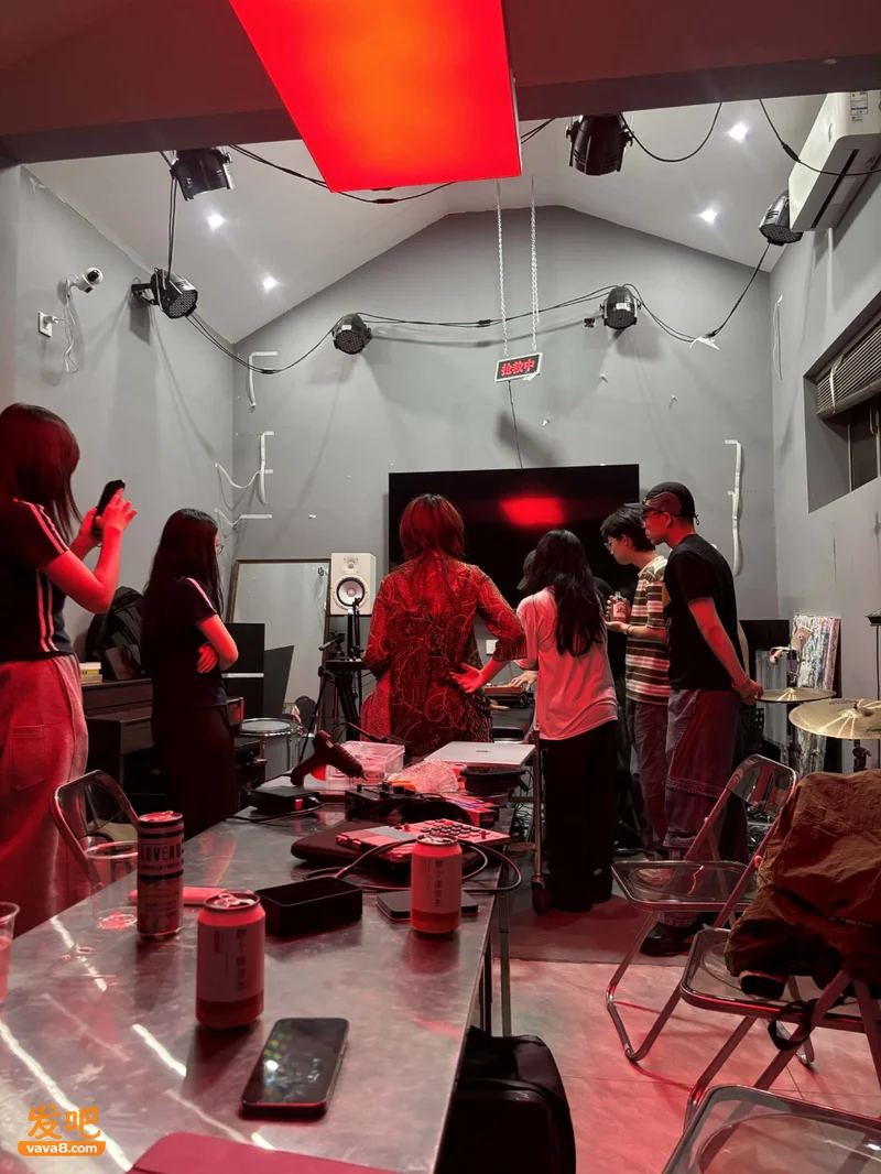 一生爱上课的中国人,又给自己送进了学校