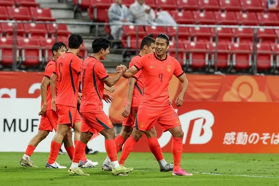 中国U23男足本世纪首次打进亚运会四强