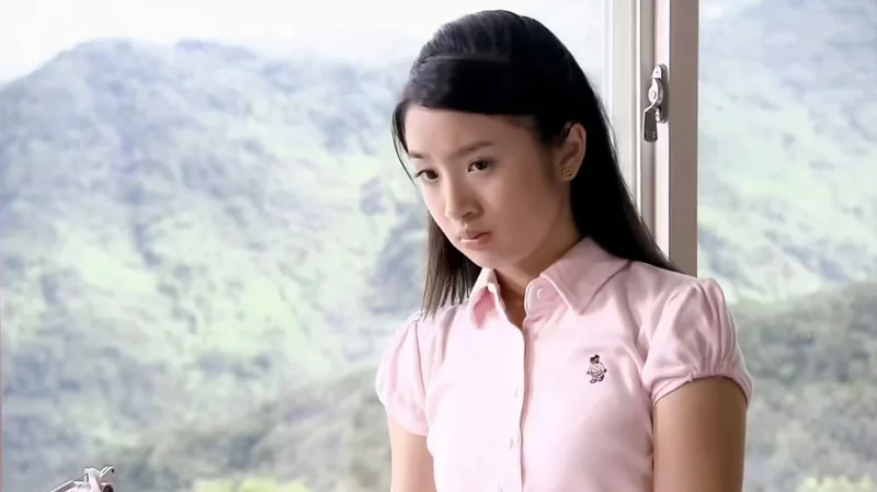 昔日学院风顶流小熊Teenie Weenie放下身段
