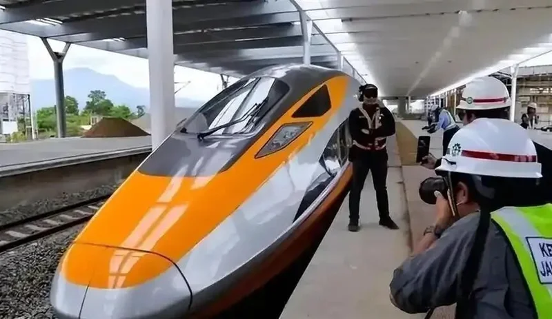 西门子“大方”对越南转让高铁技术 拆开合同一看 核心零件一个没给