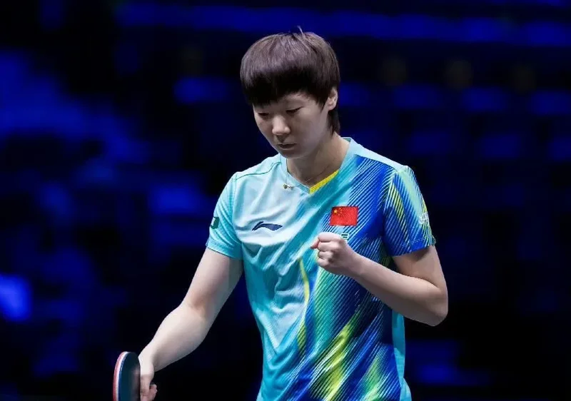 WTT大满贯：国乒2冠收官！王曼昱4-0速战速决，背靠背连夺5金