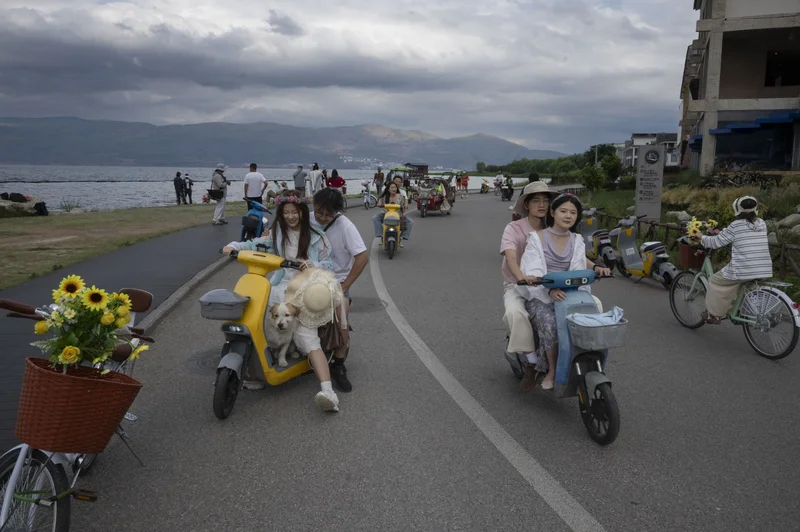 华尔街日报:中国经济走弱正催生“失落的一代”