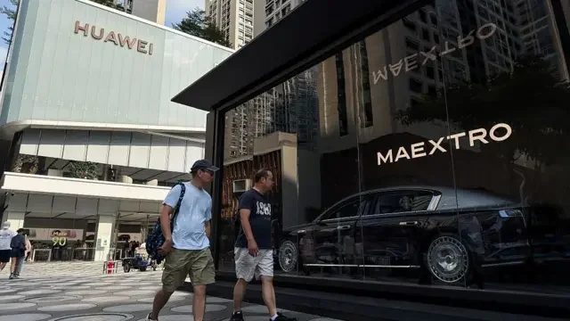 华为尊界V800事件：一场煞车测试如何演变成中国舆论风暴