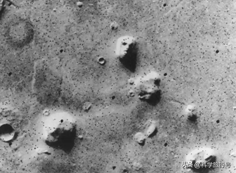 美国宇航局:在火星岩石中最新发现的古代生命迹象"最为清晰"