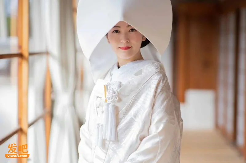 日本新娘出嫁为何要戴白帽子