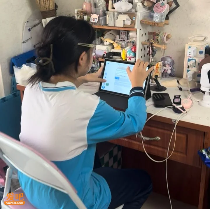 13岁“小孩姐”现身广交会，曾用英语帮妈妈拿下10万元订单