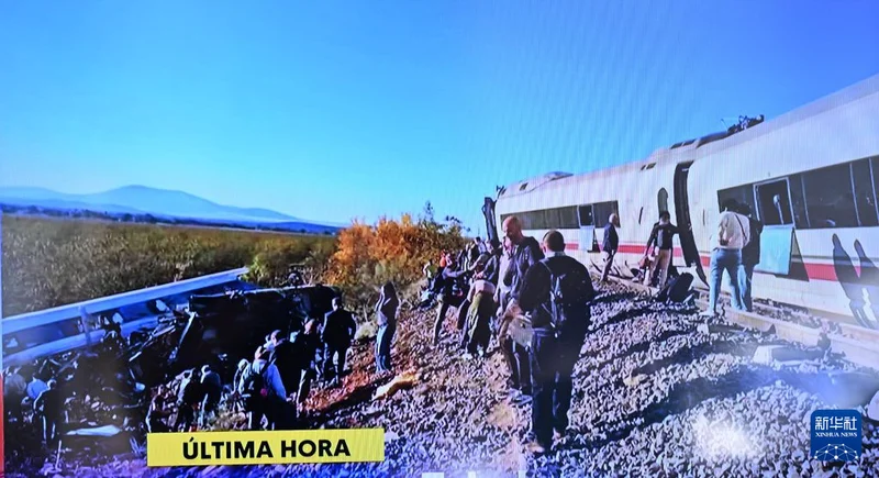 西班牙突发高铁追尾事故！至少50人死亡，有中国公民受伤！首相发声：感到震惊