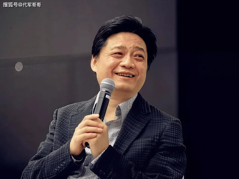 崔永元低调娶同事陈薇薇 如今女儿成为他的骄傲