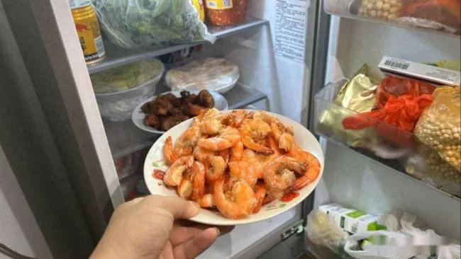 饭菜趁热放冰箱 还是凉了再放?连冰箱厂家都搞错了!
