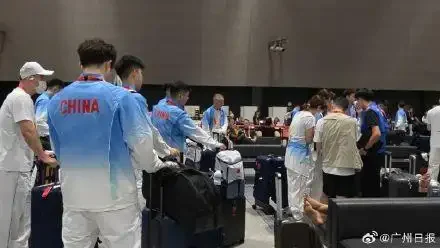 被困日本机场的中国运动员苦笑：这些事情比比赛更难