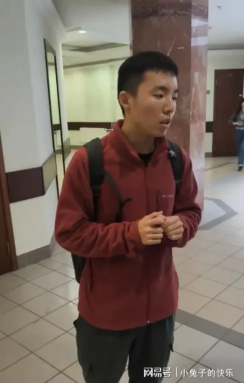 披旭日旗的中国留学生 开始求饶了!被扒出是惯犯 祖籍南京