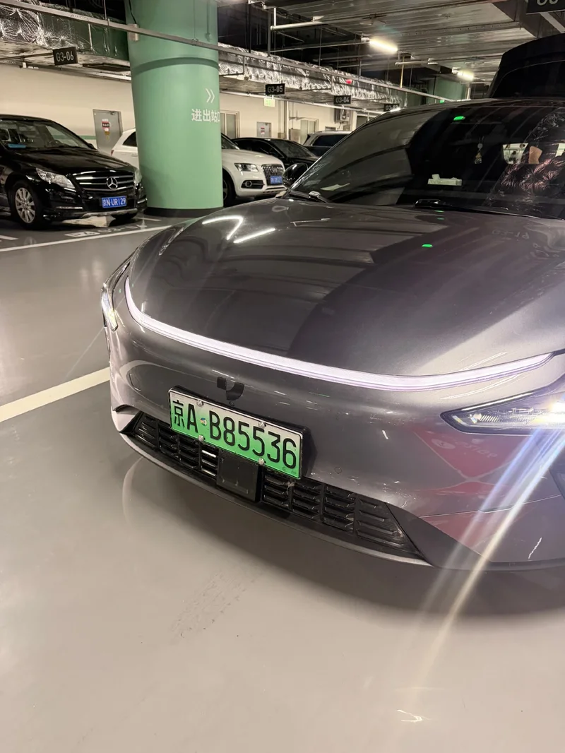 中国车企没了 数十万辆新能源“孤儿车”谁来负责修